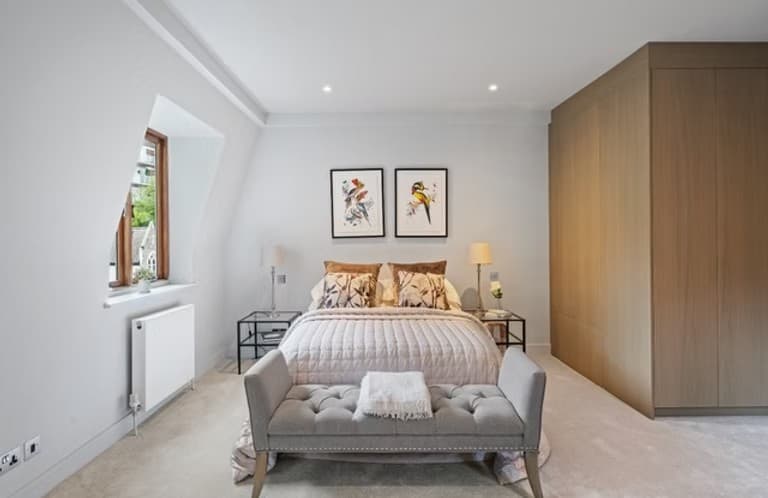 Yatak odası — detay ve tekstil