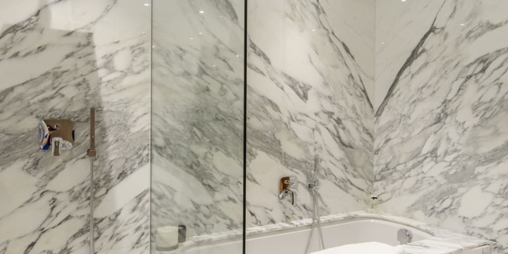 Mimari detay — merdiven ve skylight